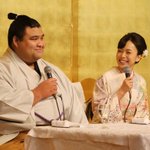 EIMI_A8WoAAllPi.jpg:thumb