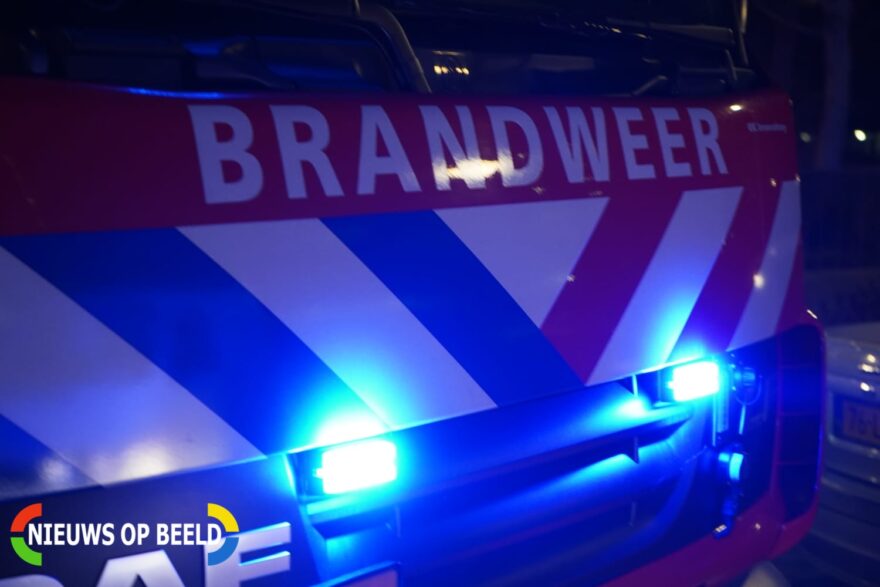 Politie zoekt getuigen van vermoedelijk aangestoken autobrand in Pijnacker -..