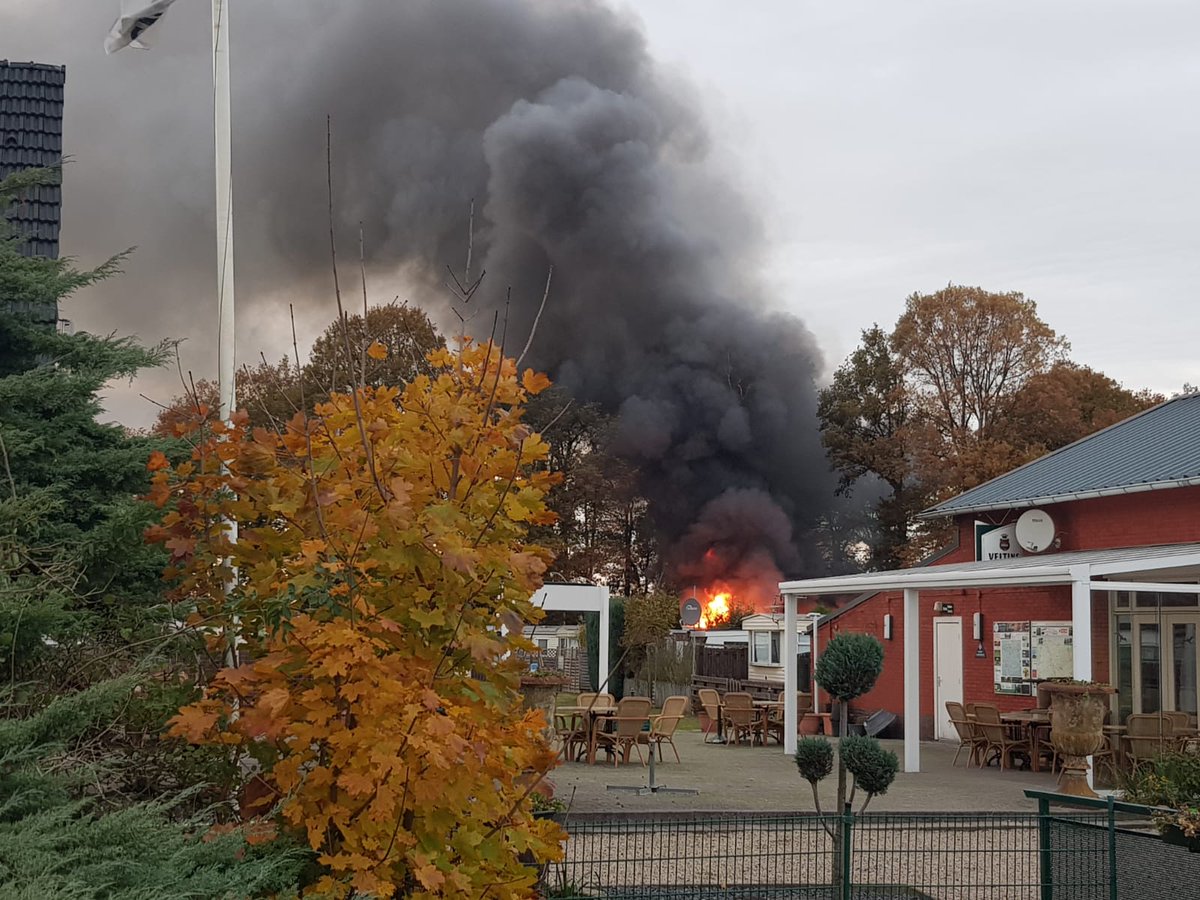 Grote brand in chalet op camping in Sinderen. ..