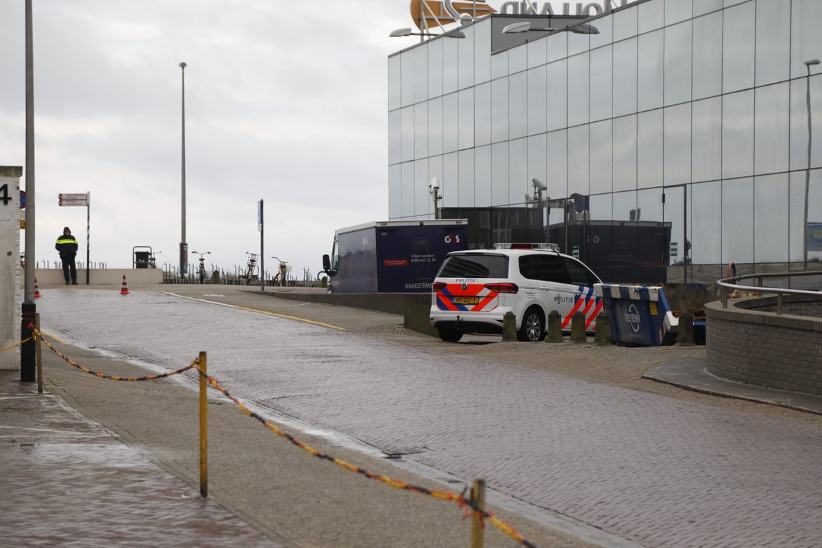 Melding 112 Badhuisplein Zandvoort inzake overval