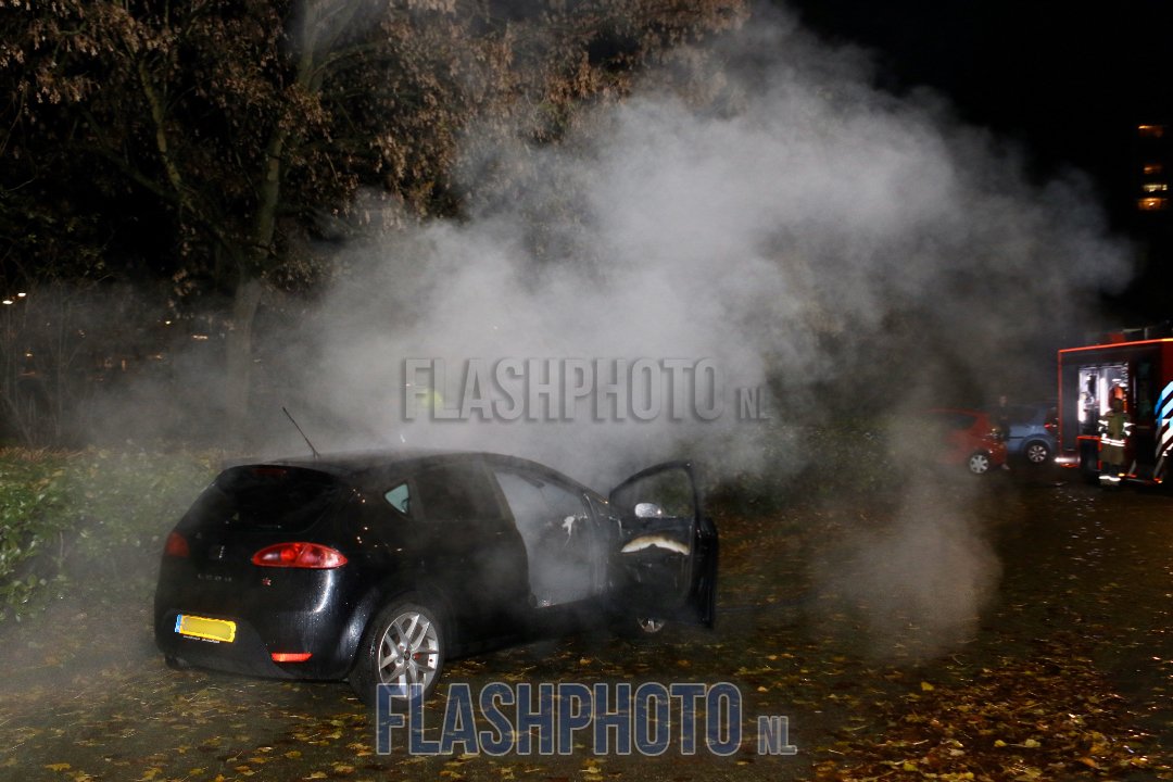 Melding brandweer Dillenburgsingel Vlaardingen inzake voertuigbrand