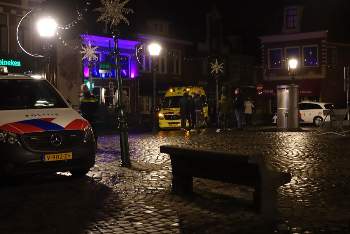 Gewonde door valpartij bij vechtpartij in uitgaansgelegenheid in Hoorn..