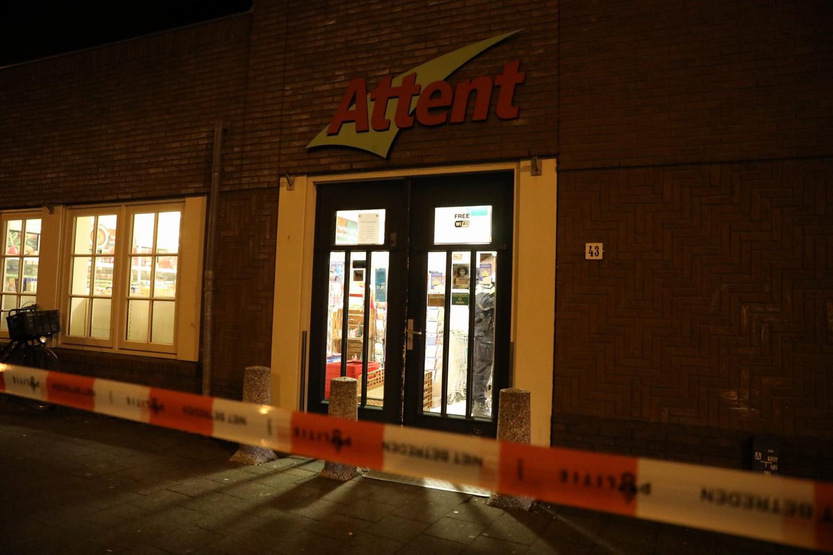 Overval op supermarkt aan de Minckelersstraat in Hilversum..