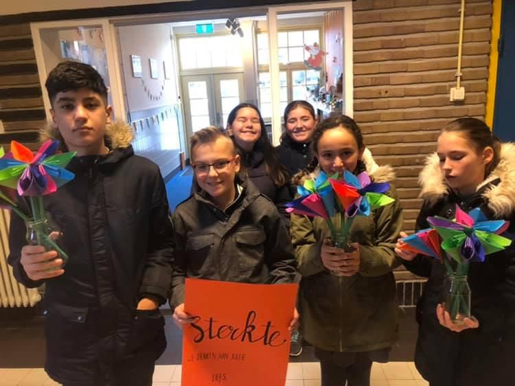 Leerlingen Nassauschool fleuren medewerkers Attent op na overval..