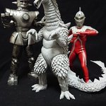 ワンフェス2020冬、許諾いただきました!
・Heisei Ultra Selection No.1 大鉄塊(再販)
・Heisei Ultra Selection No.2 大龍海(新作販売)
を行います。全て、洗浄・組立・塗装が必要なガレージキットになります。詳細が判明しましたら、またこのアカウントでお知らせします。
#ワンフェス #wf2020w https://t.co/f2TkSBbsNx