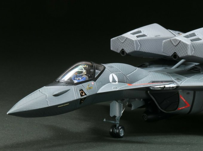#マクロスモデラーズ 製作記ハセガワVF-11Bサンダーボルト完成。 作ってビックリ超絶カッコイイやられメカでしたー( #マクロスモデラーズ 製作記ハセガワVF-11Bサンダーボルト完成。 作ってビックリ超絶カッコイイやられメカでしたー(