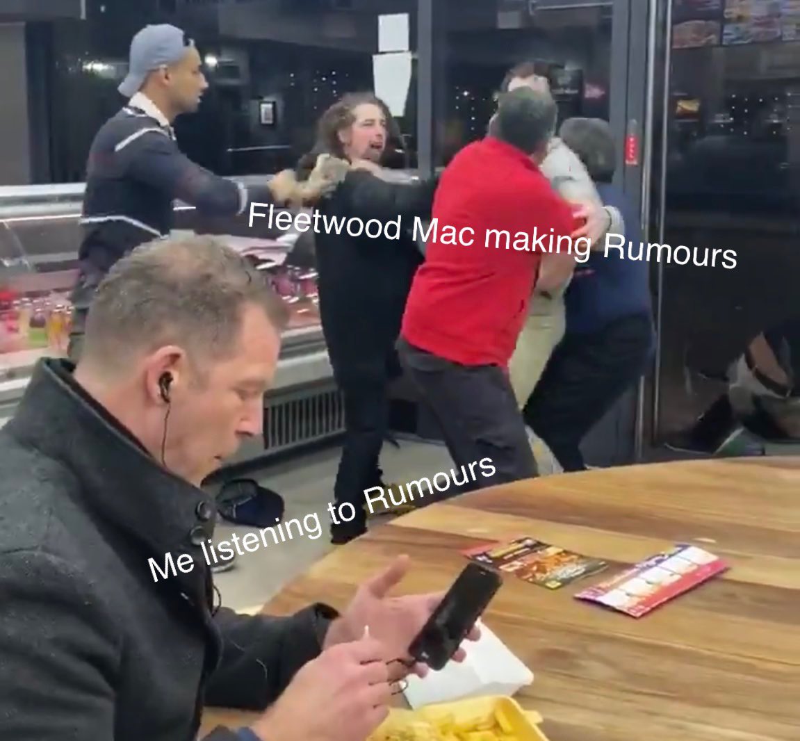15 Fleetwood Mac Tweets That Went Viral Because They're Hilarious 15 Fleetwood Mac Tweets That Went Viral Because They're Hilarious
