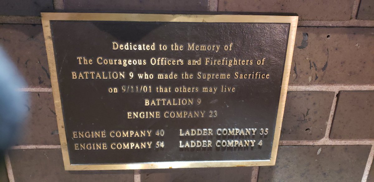 Read the Plaque Engine 54, Ladder 4, Battalion 9