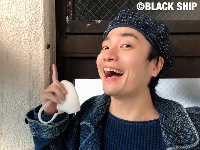 《#織田シナモン信長 》に出演させていただいております"新人声優" #カメムシ潤 です📷太田牛一役の #福山牛 とはベス 《#織田シナモン信長 》に出演させていただいております"新人声優" #カメムシ潤 です📷太田牛一役の #福山牛 とはベス