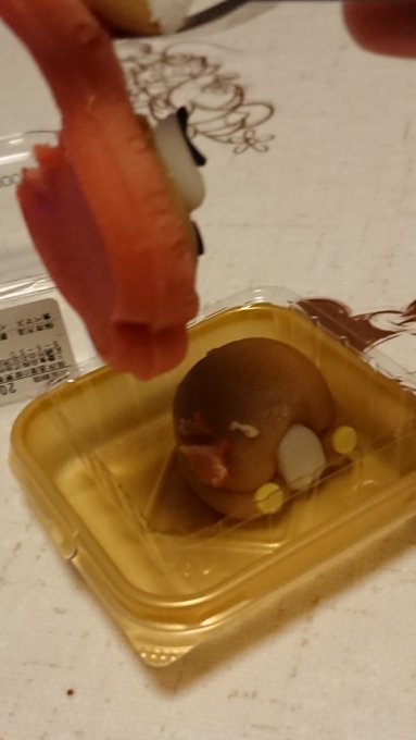 あ、とれたてかこれ練り切りつうか口取りつうかあんこの塊 あ、とれたてかこれ練り切りつうか口取りつうかあんこの塊