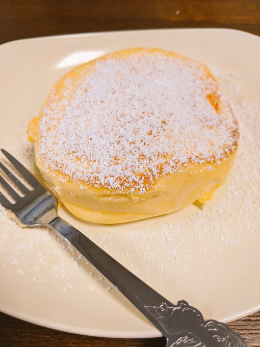 朝からふわふわパンケーキ作ってみました🥞✨浮上はしてませんけど黒執事最初から読み直したりお絵描きはしております(´・ω・ 朝からふわふわパンケーキ作ってみました🥞✨浮上はしてませんけど黒執事最初から読み直したりお絵描きはしております(´・ω・