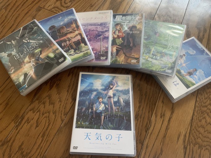 (*'ω'*)そういえば、天気の子のDVD買いました。新海誠作品も追いかけて長くなるなぁ。ちなみに私的には↑好き言の葉の (*'ω'*)そういえば、天気の子のDVD買いました。新海誠作品も追いかけて長くなるなぁ。ちなみに私的には↑好き言の葉の