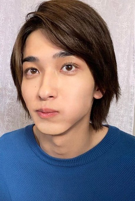 蒼汰君がライブで紫の君💫のことを“変人”と言っていたけど確か「虹色デイズ」のメンバーからもそう認知されていたような😳スト 蒼汰君がライブで紫の君💫のことを“変人”と言っていたけど確か「虹色デイズ」のメンバーからもそう認知されていたような😳スト