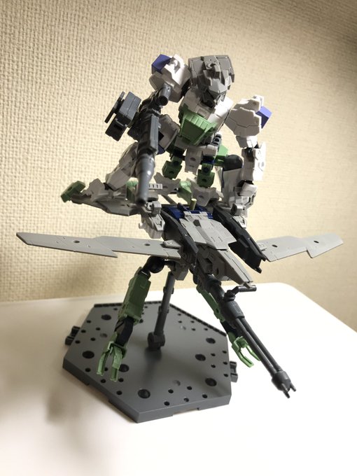 ドライブヘッドのレスキューヘリコプターみたいに飛びながら腕を展開したいわね☺️+アンクシャみたいに無理やりメカを載せたい ドライブヘッドのレスキューヘリコプターみたいに飛びながら腕を展開したいわね☺️+アンクシャみたいに無理やりメカを載せたい