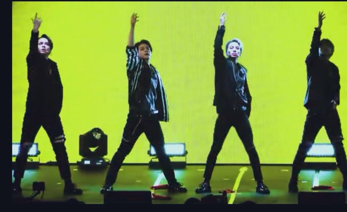 どうか次の衣装も川尻蓮には細身のパンツ履かせて下さい。華奢な体型🕺🏼の中にダンスをバチバチにこなすスラリと伸びだ引き締ま どうか次の衣装も川尻蓮には細身のパンツ履かせて下さい。華奢な体型🕺🏼の中にダンスをバチバチにこなすスラリと伸びだ引き締ま