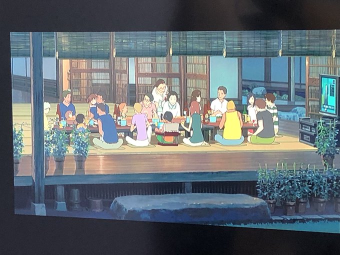 初めてサマーウォーズちゃんと見た!こうやって親戚が集まるの凄く懐かしい。昔は祖父の家に沢山の親戚が集まってた。もう祖父も 初めてサマーウォーズちゃんと見た!こうやって親戚が集まるの凄く懐かしい。昔は祖父の家に沢山の親戚が集まってた。もう祖父も