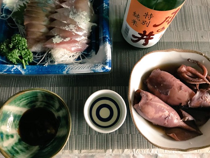 今朝はな、な~んと!岩手産の新鮮ないなだの刺身を手に入れたので昨夜の夕餉のヤリイカの煮付け、大洗月の井酒造さんの特別純米 今朝はな、な~んと!岩手産の新鮮ないなだの刺身を手に入れたので昨夜の夕餉のヤリイカの煮付け、大洗月の井酒造さんの特別純米