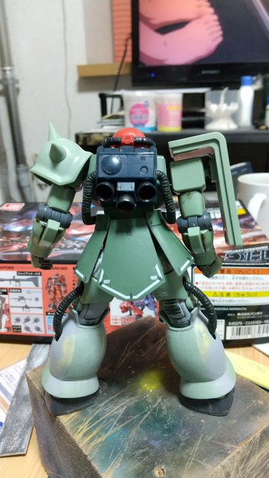 ありがとうございます♪サンダーボルトのザクの特徴は同じ縮尺でも個々のパーツが大きいのとスカートが長く太めな感じになるの ありがとうございます♪サンダーボルトのザクの特徴は同じ縮尺でも個々のパーツが大きいのとスカートが長く太めな感じになるの