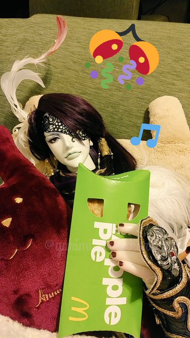 誕生日じゃない日でも美味しいおやつを貰って毎日ニコニコな食いしん坊無生ちゃん…#殺無生 #東離劍遊紀 #Thunderb 誕生日じゃない日でも美味しいおやつを貰って毎日ニコニコな食いしん坊無生ちゃん…#殺無生 #東離劍遊紀 #Thunderb