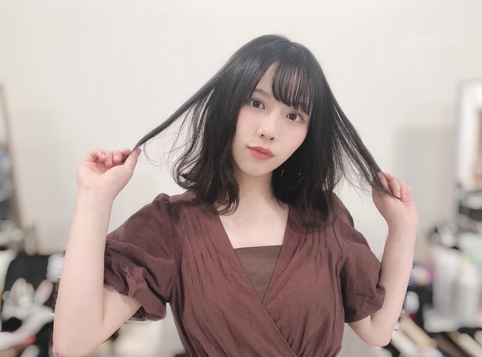 美穂ちゃんはダンガンロンパ見たのか〜。超高校級の美少女以外有り得んと思うがな🤔ばらかもん見てるならスピンオフのはんだくん 美穂ちゃんはダンガンロンパ見たのか〜。超高校級の美少女以外有り得んと思うがな🤔ばらかもん見てるならスピンオフのはんだくん