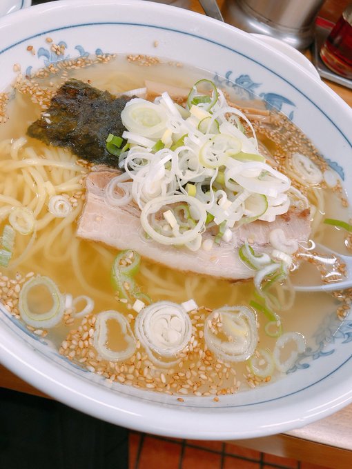 帰り際にラーメン食べに寄ってしまった🥺太る🥺#アニメ #アニメ好きと繋がりたい #アニメイト特典 #アニメガタリズ 帰り際にラーメン食べに寄ってしまった🥺太る🥺#アニメ #アニメ好きと繋がりたい #アニメイト特典 #アニメガタリズ