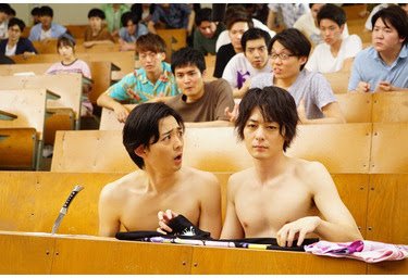 実写ぐらんぶる、原作を大胆に編集して上手く映画にまとめてるんだけど原作より更に裸を増やす方向にしたの、2時間酷すぎる絵面 実写ぐらんぶる、原作を大胆に編集して上手く映画にまとめてるんだけど原作より更に裸を増やす方向にしたの、2時間酷すぎる絵面