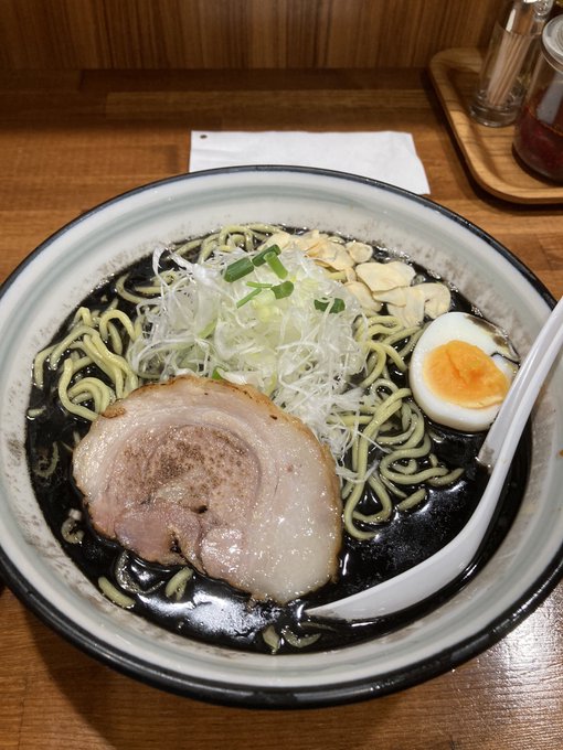 ぼのぼの 東金黒ラーメン中盛 チャーハン14:00過ぎてたけど店内待ちが出来てた相変わらず大人気ぼのぼののチャーハン大好 ぼのぼの 東金黒ラーメン中盛 チャーハン14:00過ぎてたけど店内待ちが出来てた相変わらず大人気ぼのぼののチャーハン大好