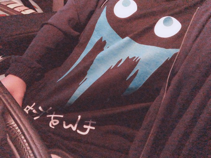 ナンバカのもんすたぁTシャツ来たー!!!一角と同じ色にしてしまった〜いやぁかわいいよおお ナンバカのもんすたぁTシャツ来たー!!!一角と同じ色にしてしまった〜いやぁかわいいよおお