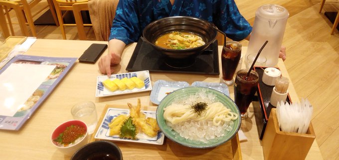 ガンスト勢見てる〜??桐ヶ谷社長の奢りでうまい飯食ってるぜ〜!!^^* ガンスト勢見てる〜??桐ヶ谷社長の奢りでうまい飯食ってるぜ〜!!^^*