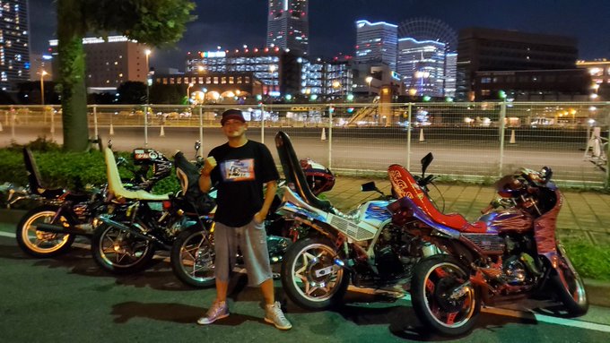 旧車會4lifeから16年 あの頃生まれた少年はバイクの免許取れる年齢😂 時代を感じるぜ💯 この文化を終わらせてはいけな 旧車會4lifeから16年 あの頃生まれた少年はバイクの免許取れる年齢😂 時代を感じるぜ💯 この文化を終わらせてはいけな