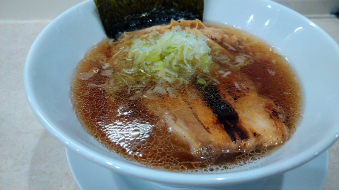 この間うまよん見てラーメン腹になったので今宵の夕飯はラーメンにしましたよ この間うまよん見てラーメン腹になったので今宵の夕飯はラーメンにしましたよ