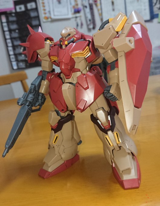 メッサー完成!デカい(笑)同じスケールのガンダムさんと メッサー完成!デカい(笑)同じスケールのガンダムさんと