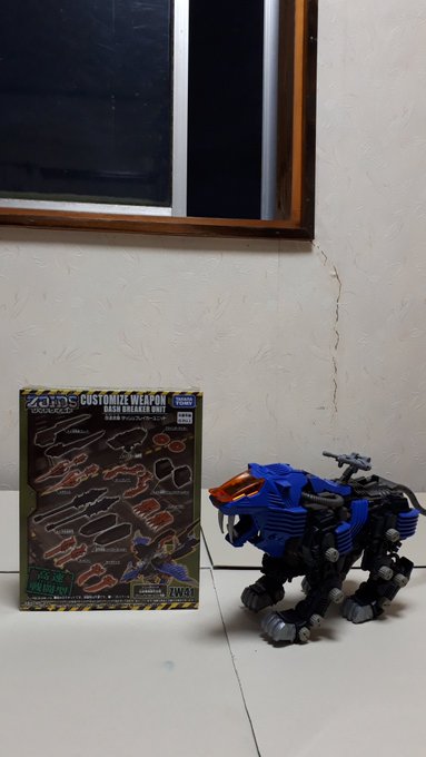 デザートカラーのシールドライガーにキャノンユニットを取り付けたので…通常のシールドライガーには、ダッシュブレイカーユニッ デザートカラーのシールドライガーにキャノンユニットを取り付けたので…通常のシールドライガーには、ダッシュブレイカーユニッ