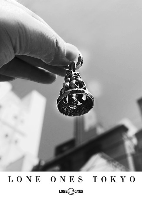 #LONEONES #ロンワンズ #シルバーアクセサリー#モノクローム「ロンワンズとモノクロームは調和する」 白黒で展開 #LONEONES #ロンワンズ #シルバーアクセサリー#モノクローム「ロンワンズとモノクロームは調和する」 白黒で展開