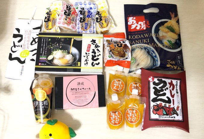 某うどんの国セットが着弾しておりました( ゚∀゚)かっちんさん()本当にありがとうございます!こんなに貰っちゃっていいの 某うどんの国セットが着弾しておりました( ゚∀゚)かっちんさん()本当にありがとうございます!こんなに貰っちゃっていいの