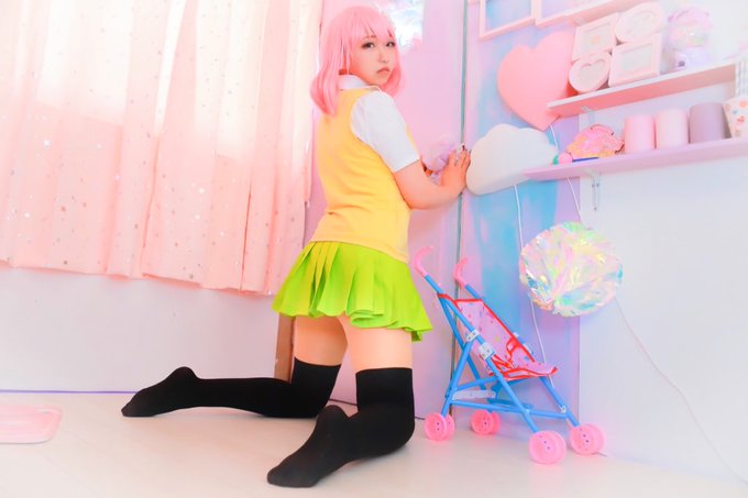 ⚠︎コスプレToLOVEる 💖モモ💖「そんなに見られたら、、 恥ずかしいです....💦💗」model: #コスプレイ ⚠︎コスプレToLOVEる 💖モモ💖「そんなに見られたら、、 恥ずかしいです....💦💗」model: #コスプレイ