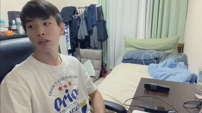 おざっす!今日から4連休ですね。対策をしっかりして過ごしてください!僕は相変わらず筋トレです。今日も最高の一日にします。 おざっす!今日から4連休ですね。対策をしっかりして過ごしてください!僕は相変わらず筋トレです。今日も最高の一日にします。