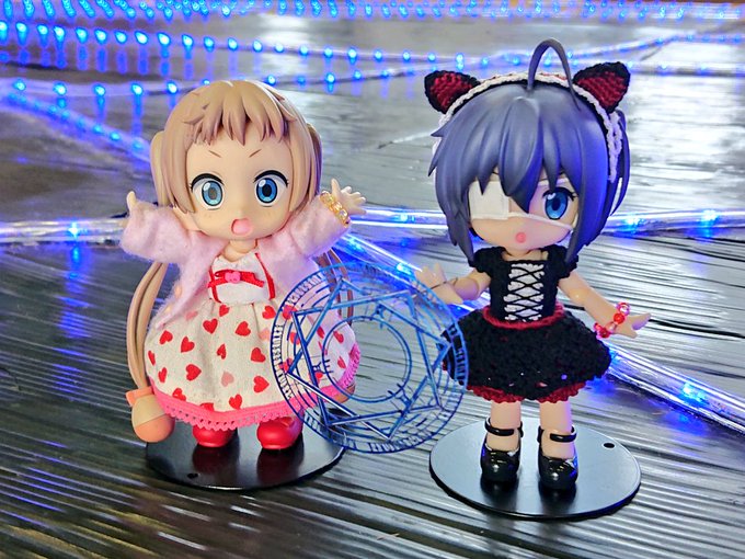 「新たなる闇の力をこの手に」「マスター、カッコいいデース」こんな会話が目に浮かぶw#chu2koi#小鳥遊六花#凸守早苗 「新たなる闇の力をこの手に」「マスター、カッコいいデース」こんな会話が目に浮かぶw#chu2koi#小鳥遊六花#凸守早苗