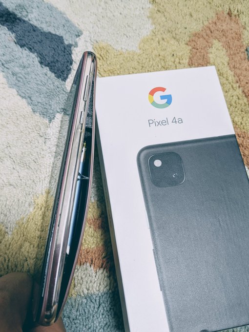 スマホのバッテリーが膨らんで危険な状態😱予定外の機種変…引継ぎとか操作に慣れるまで大変だわ。年々そーゆーのに弱くなってる スマホのバッテリーが膨らんで危険な状態😱予定外の機種変…引継ぎとか操作に慣れるまで大変だわ。年々そーゆーのに弱くなってる