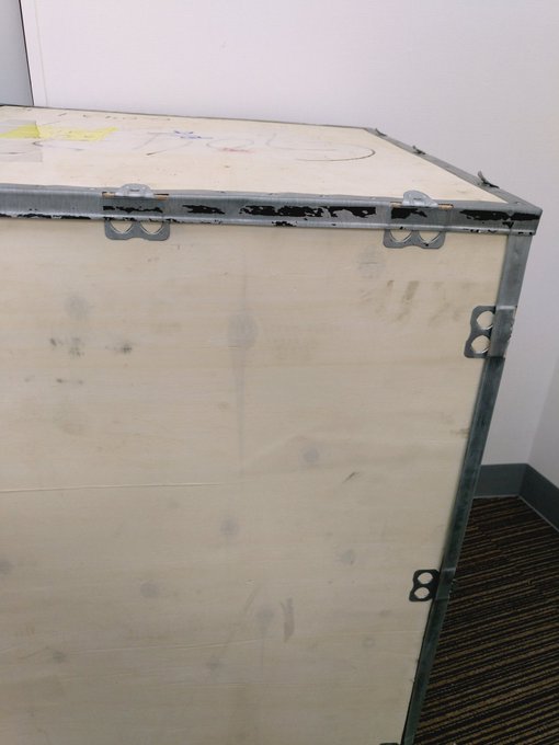 えっ…。開封したら中からいよいよヤバい金具で封印された木箱出てきた((((;゚Д゚))))ガクブル#邪神ちゃんドロッ えっ…。開封したら中からいよいよヤバい金具で封印された木箱出てきた((((;゚Д゚))))ガクブル#邪神ちゃんドロッ