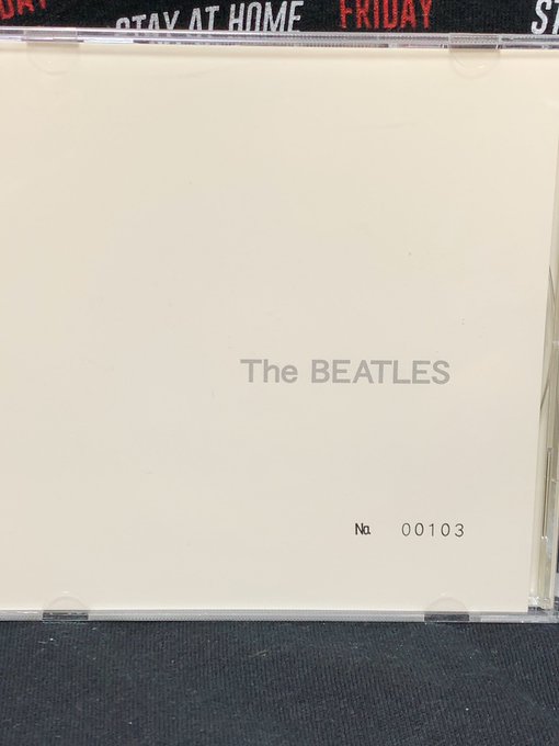 THE BEATLES!While My Guitar Gently Weeps 🎶White Album かと思わせ実 THE BEATLES!While My Guitar Gently Weeps 🎶White Album かと思わせ実