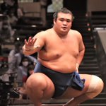 EilLHZqVoAAzqoy.jpg:thumb