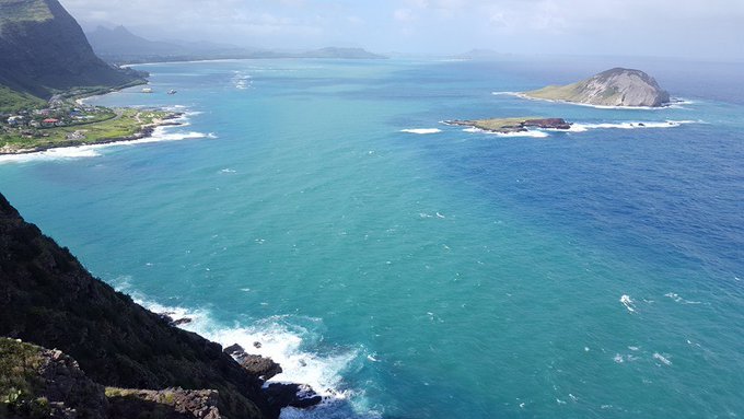 アロハカカヒアカ (aloha kakahiaka) おはようございます✂️#ハワイ #hawaii#島 #island アロハカカヒアカ (aloha kakahiaka) おはようございます✂️#ハワイ #hawaii#島 #island