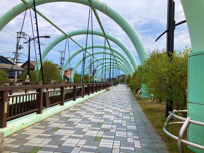小豆島からおはようー!メッチャ眠いのにテンション上がって眠れない人です!😅電池切れが心配だけど今日の聖地巡礼もめいっぱい 小豆島からおはようー!メッチャ眠いのにテンション上がって眠れない人です!😅電池切れが心配だけど今日の聖地巡礼もめいっぱい