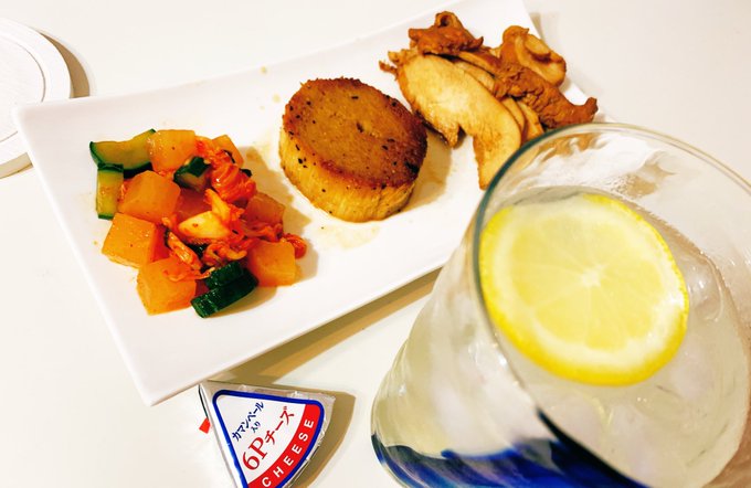 ワカコ酒を観ながら頂くひとり酒味玉は明日完成する🥚カマンベール入りのチーズがとっても好き( ˊᵕˋ )🧀息子が寝付くのが ワカコ酒を観ながら頂くひとり酒味玉は明日完成する🥚カマンベール入りのチーズがとっても好き( ˊᵕˋ )🧀息子が寝付くのが