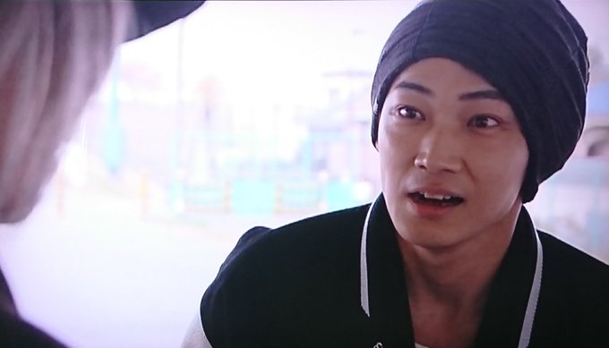 綾野剛って言う俳優さんを認識したのは妖怪人間ベムだったんだよね。…それまでにも見た気がするけど、あ、良いなと思ったのはこ 綾野剛って言う俳優さんを認識したのは妖怪人間ベムだったんだよね。…それまでにも見た気がするけど、あ、良いなと思ったのはこ