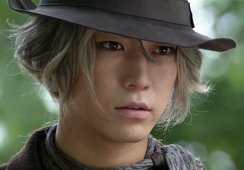 今日10月22日はドラマ"妖怪人間ベム"の初回記念日ですね❗😄もう9年前何ですね❗🥰亀ちゃんのベムは美しく、カッコ良かっ 今日10月22日はドラマ"妖怪人間ベム"の初回記念日ですね❗😄もう9年前何ですね❗🥰亀ちゃんのベムは美しく、カッコ良かっ