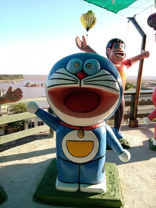 ベトナムのハイフォンの公園にあるドラえもん主要メンバーです。 ベトナムのハイフォンの公園にあるドラえもん主要メンバーです。
