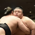 EmdQeVIVoAAVMet.jpg:thumb