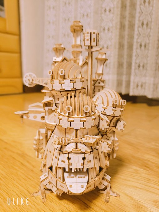 ハウルの動く城 の 動く城 (Wooden Art)遂に完成しました~!自粛期間に買って(普通に仕事してた)隙間時間に組 ハウルの動く城 の 動く城 (Wooden Art)遂に完成しました~!自粛期間に買って(普通に仕事してた)隙間時間に組